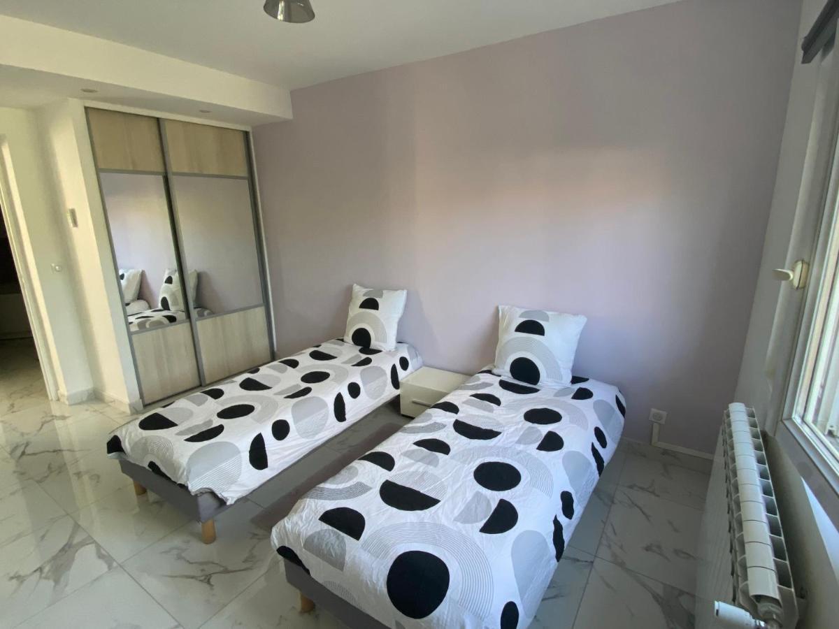 3 Pieces Climatise En Rez De Jardin Avec Piscine Lägenhet Villeneuve-Loubet Exteriör bild
